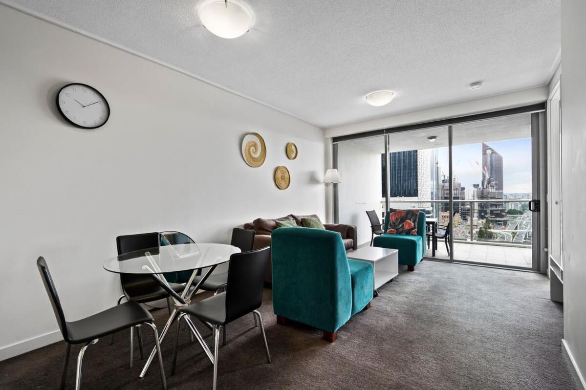 City Living - Brisbane River-View 2 Bedroom Apt Exteriör bild